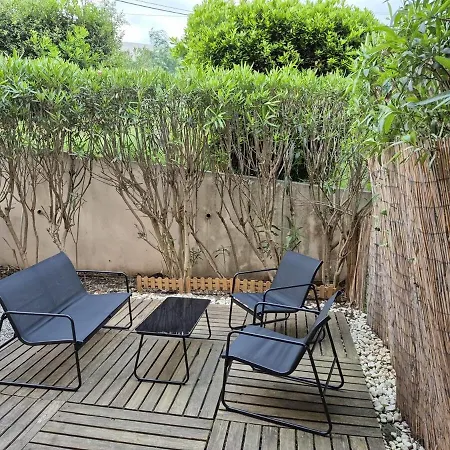 Cosy Avec Piscine Appartement *